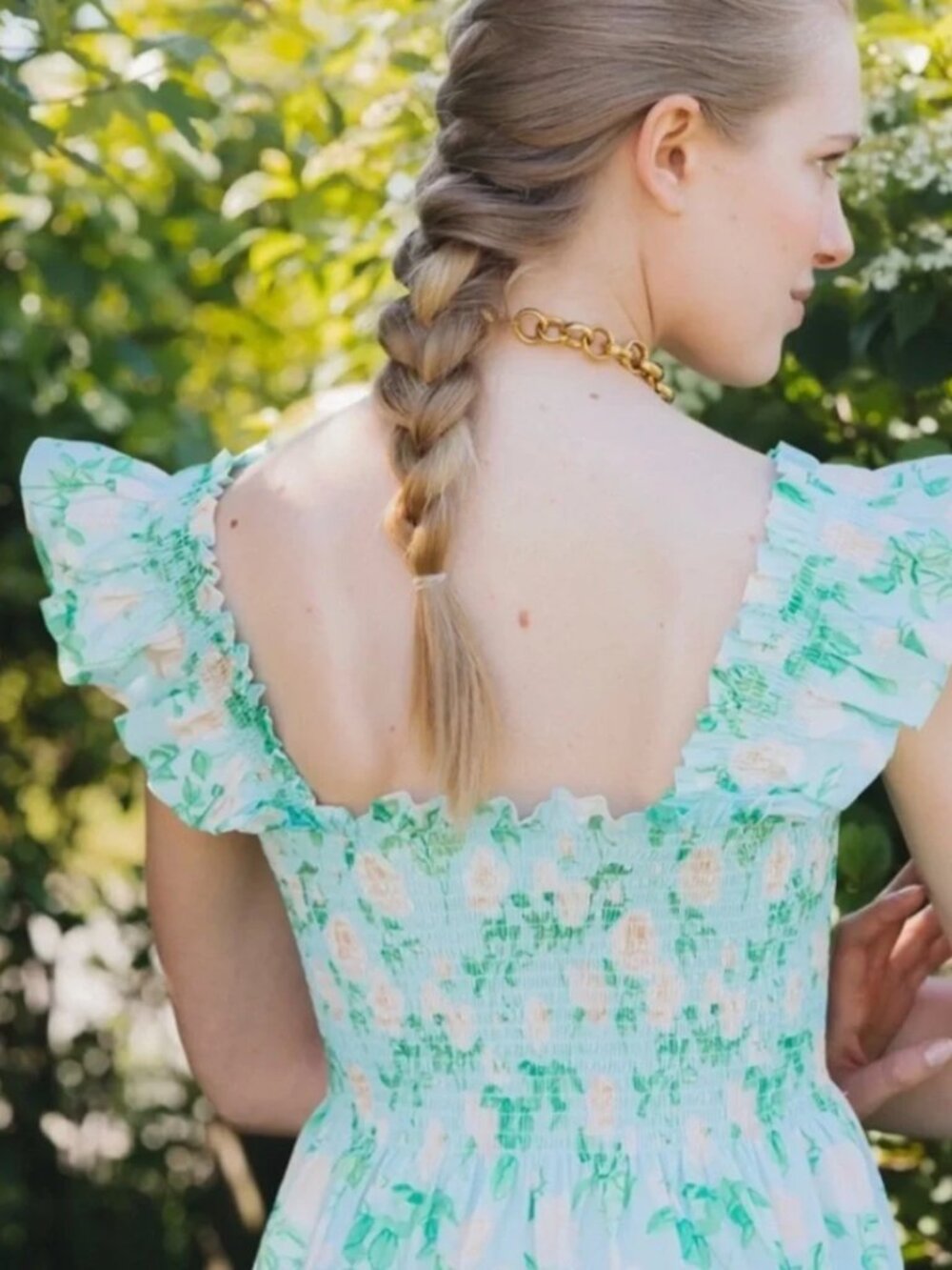 Hill House The Elizabeth Nap Dress in Blue Roses - Picture 5 of 16